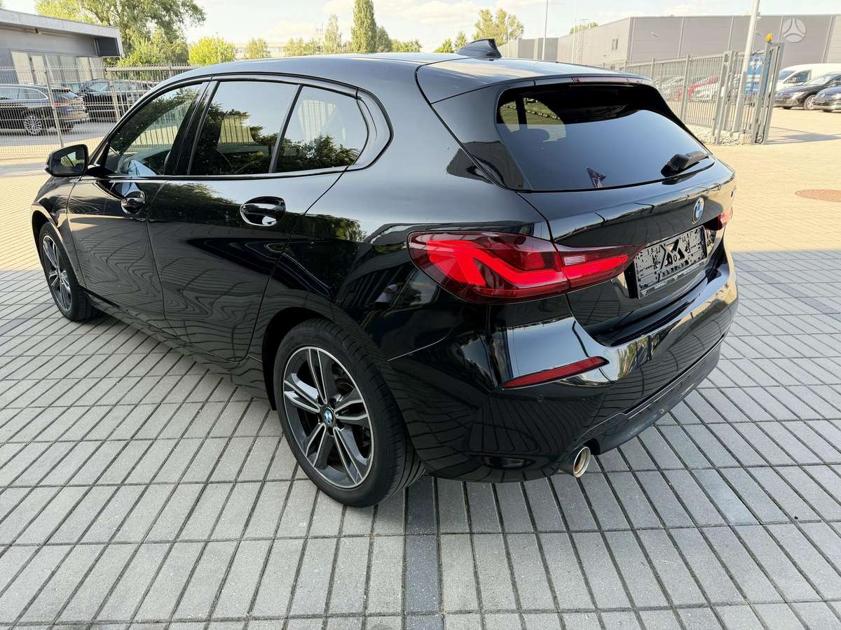 BMW 116, 1.5 l., hatchback
