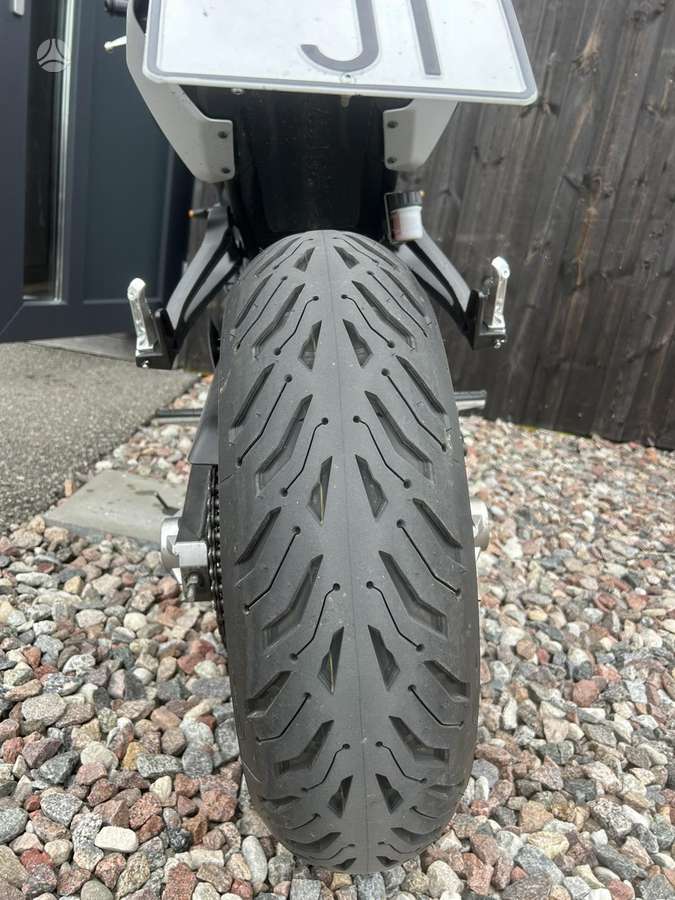 Yamaha MT 07 698cc, street / classic
