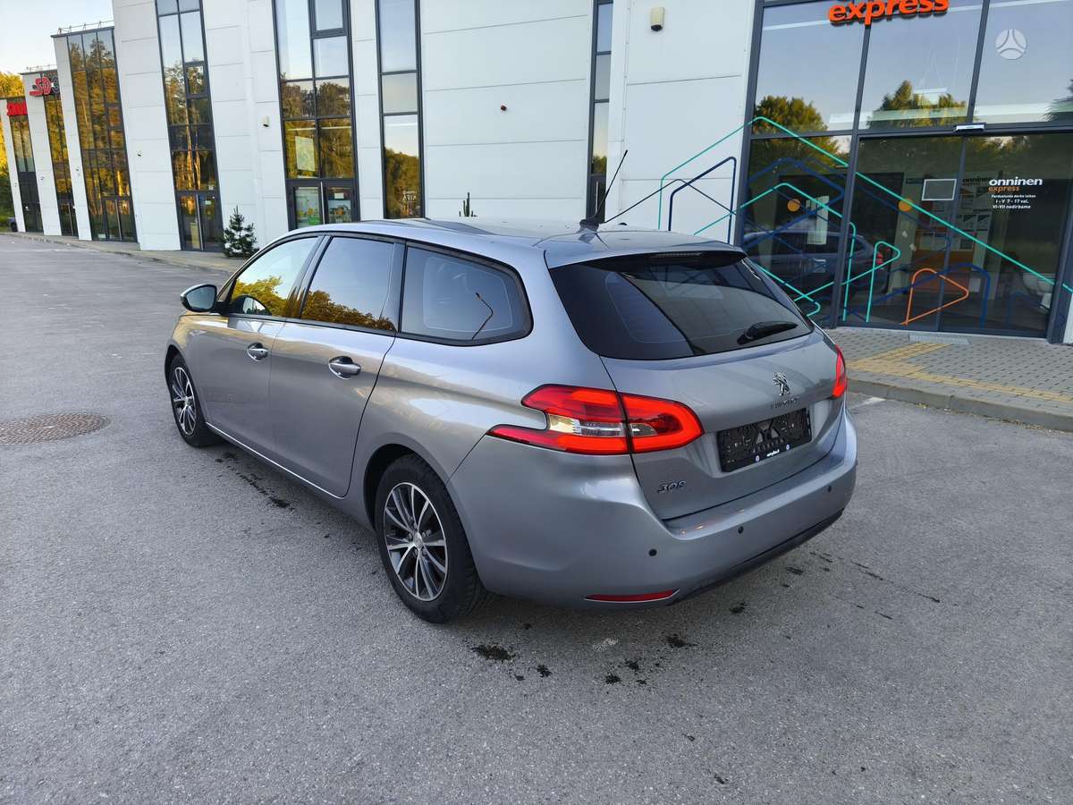 Peugeot 308 - 3