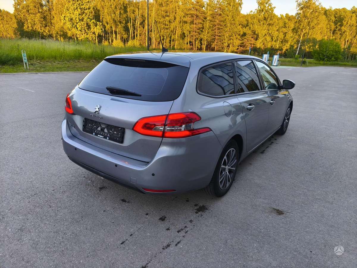 Peugeot 308 - 4