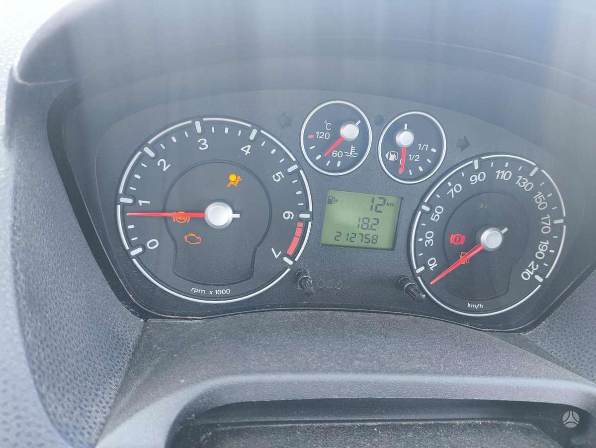 Ford Fiesta dalimis