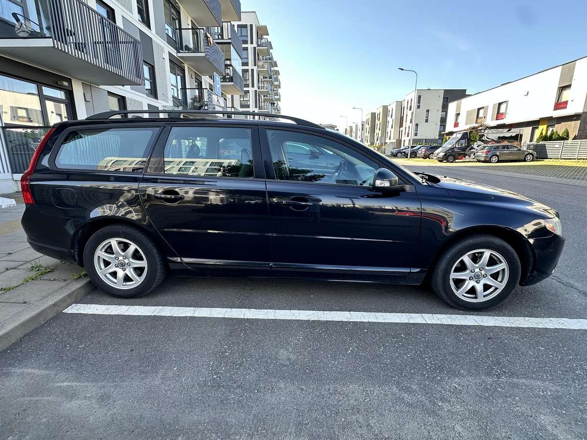 Volvo V70, 2.4 l., wagon
