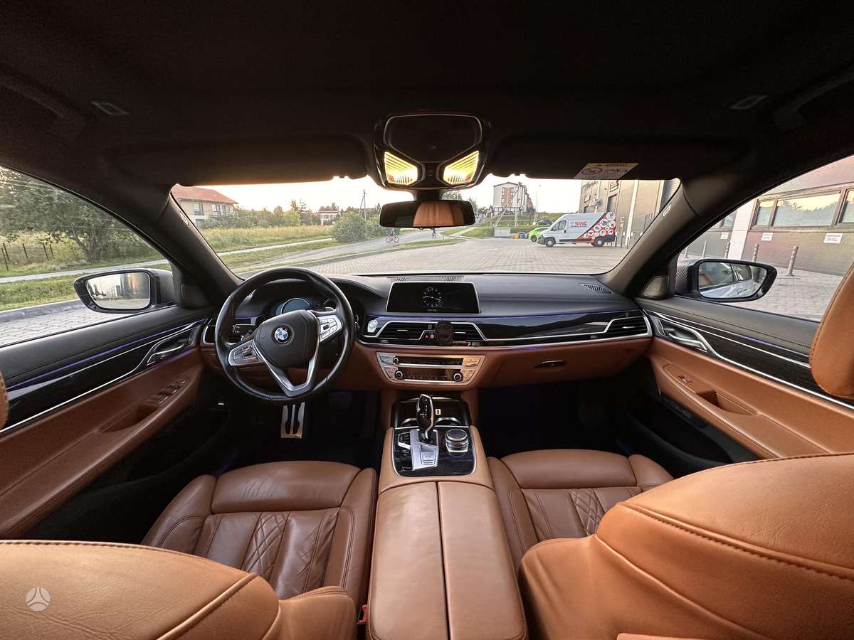BMW 730, 3.0 l., Седан