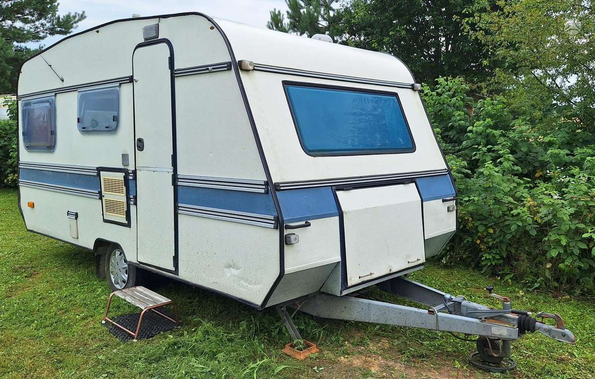 Adria 440, caravans