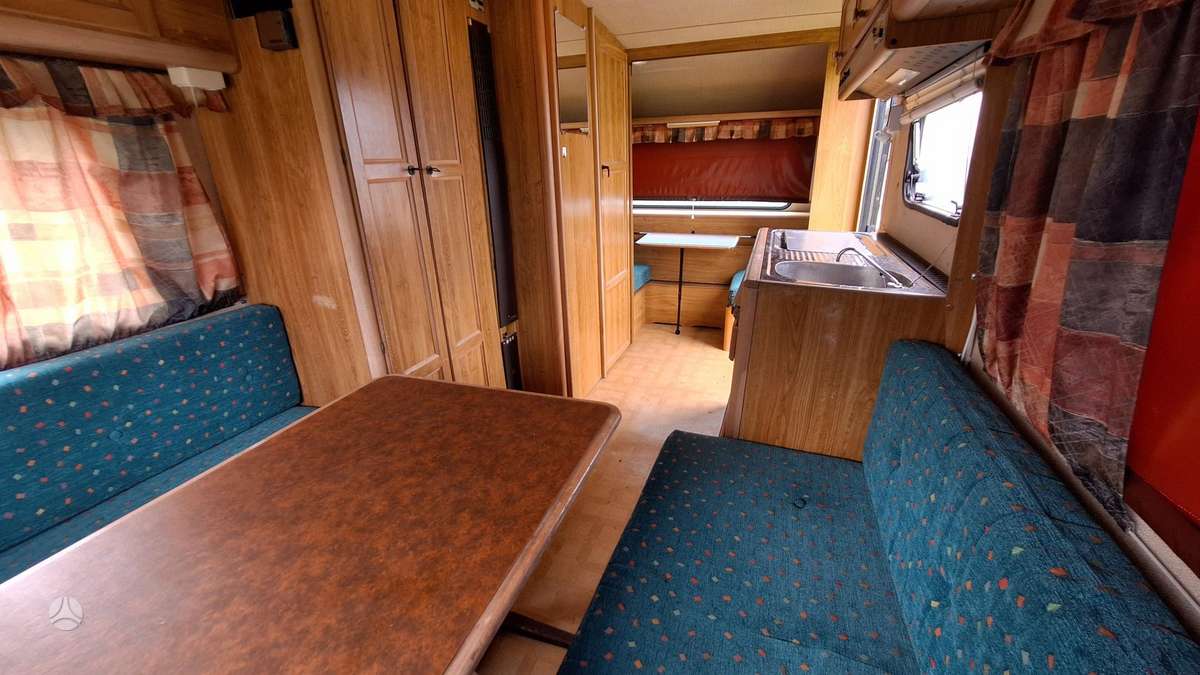 Adria 440, caravans