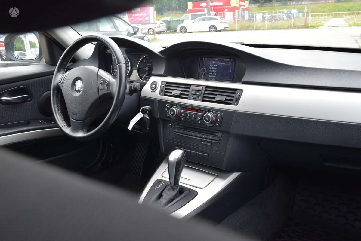 BMW 318, 2.0 l., Универсал