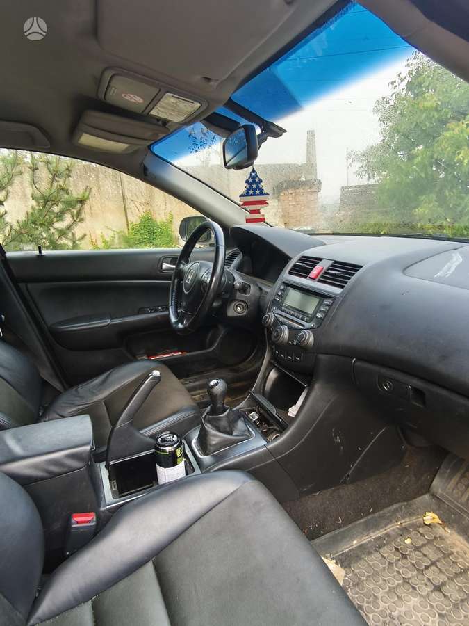 Honda Accord, Универсал