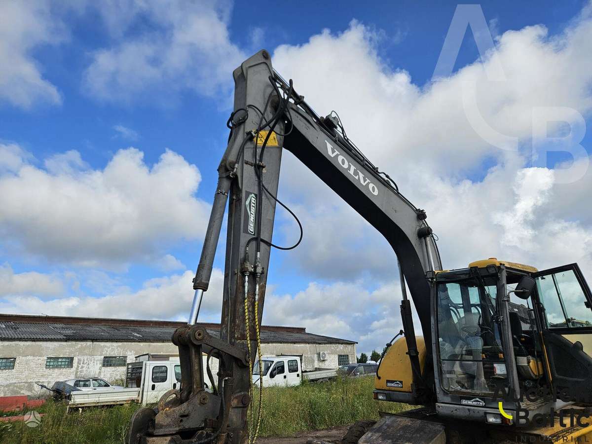 Volvo EW 140, экскаваторы