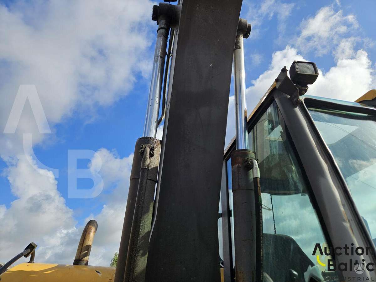 Volvo EW 140, экскаваторы