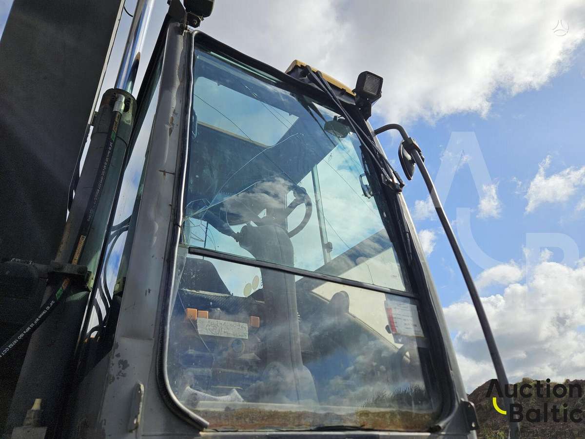 Volvo EW 140, экскаваторы
