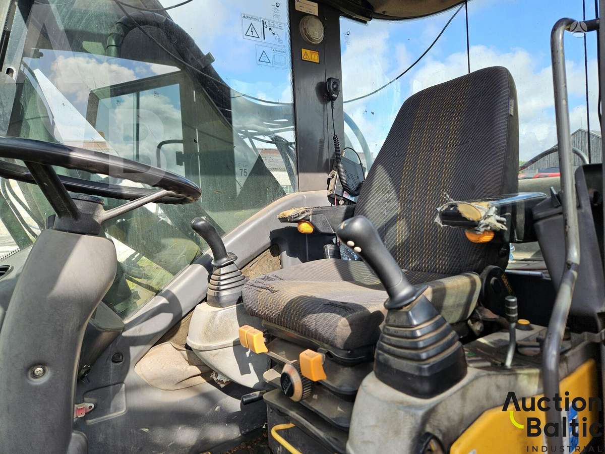 Volvo EW 140, экскаваторы