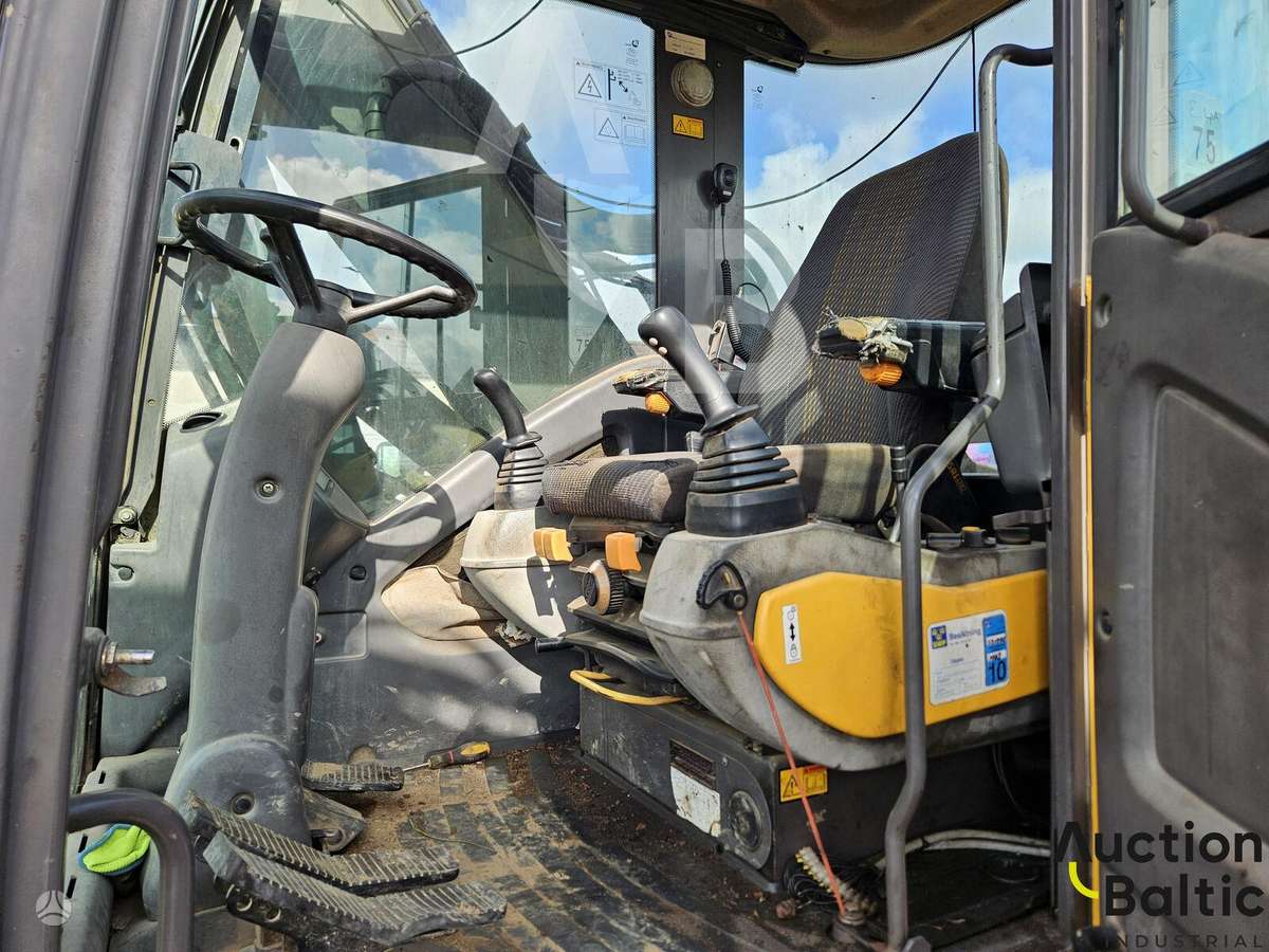 Volvo EW 140, экскаваторы