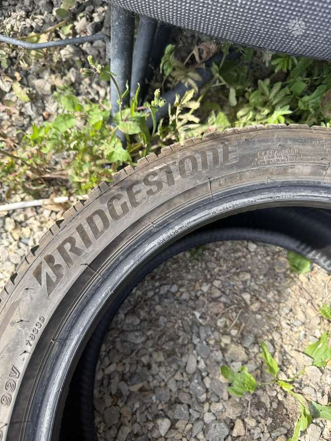 Bridgestone, all-season 255/40 R18