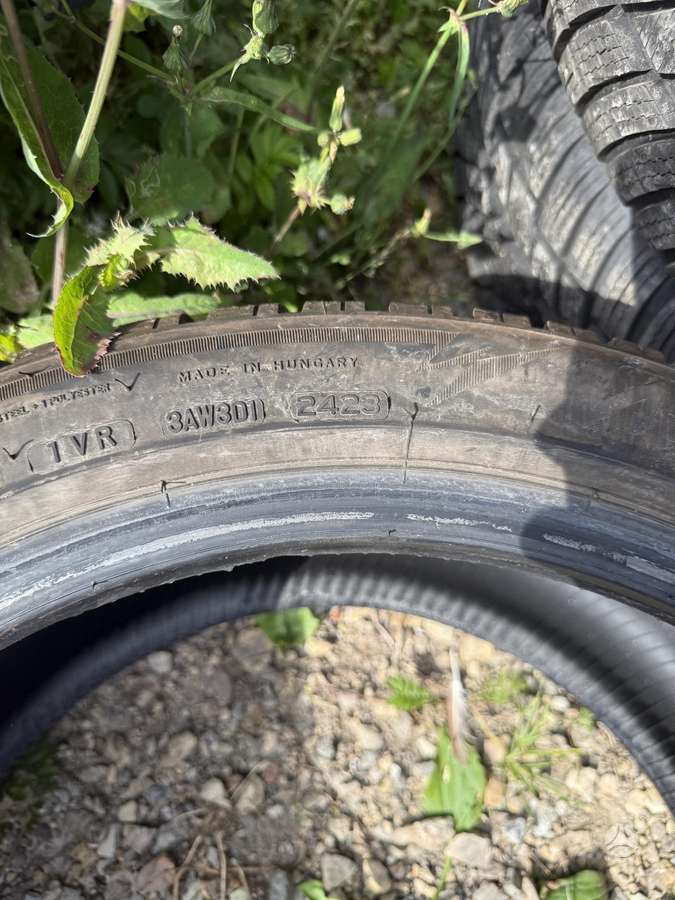 Bridgestone, всесезонные 225/40 R18