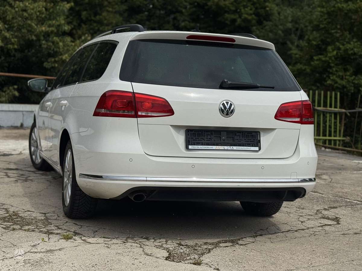 Volkswagen Passat - 10