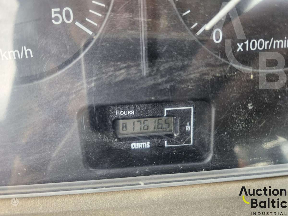 Daewoo Mega 300 V, фронтальные погрузчики