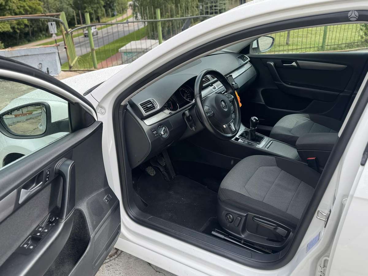 Volkswagen Passat - 3