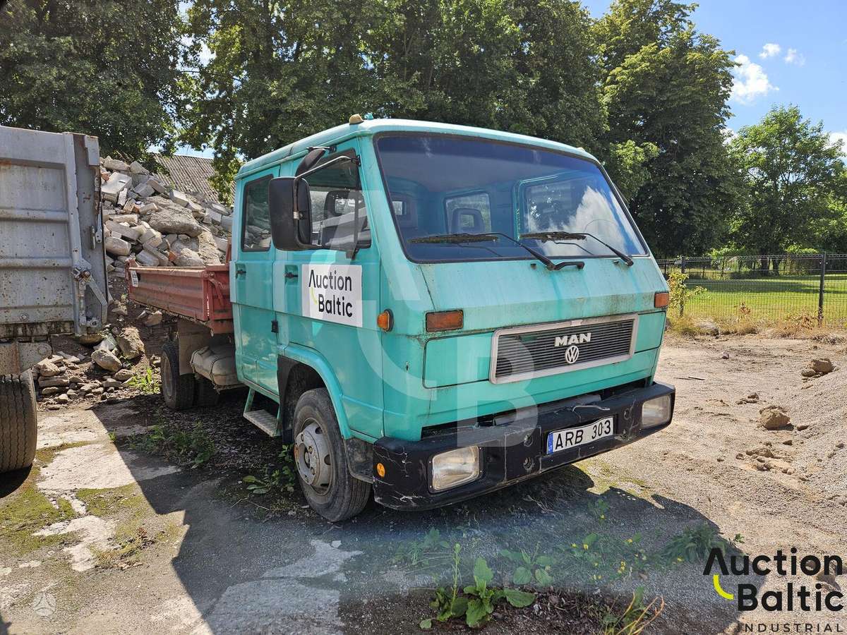 MAN VW-MAN 8.100, bortiniai