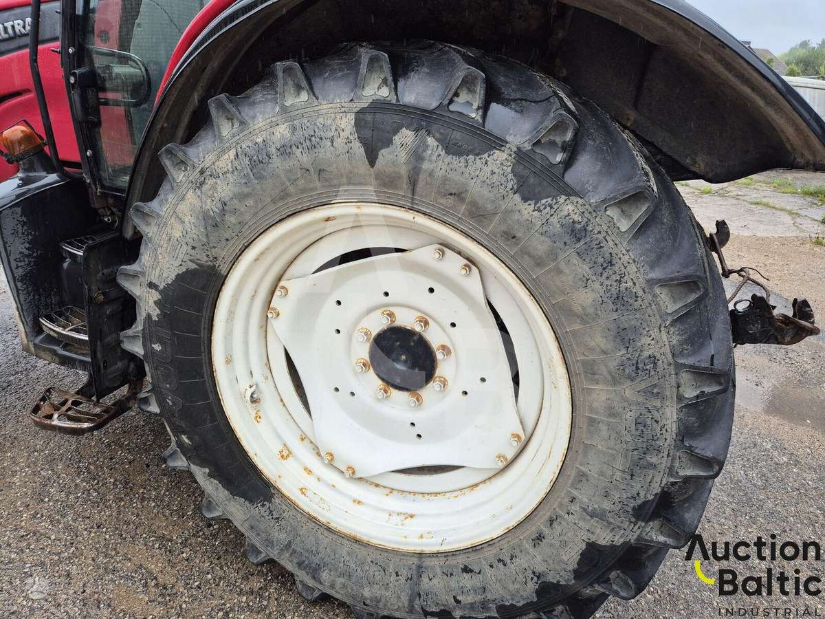 Valtra N141H, traktoriai