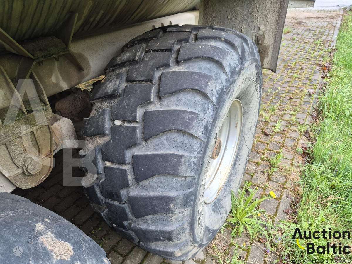 Valtra N141H, тракторы