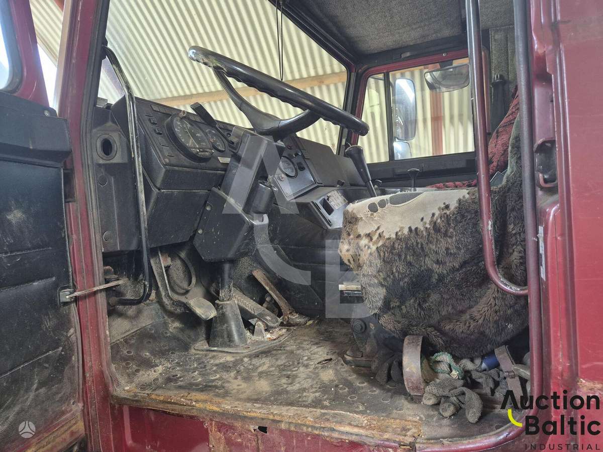 MAZ 555132, dumpers / tippers