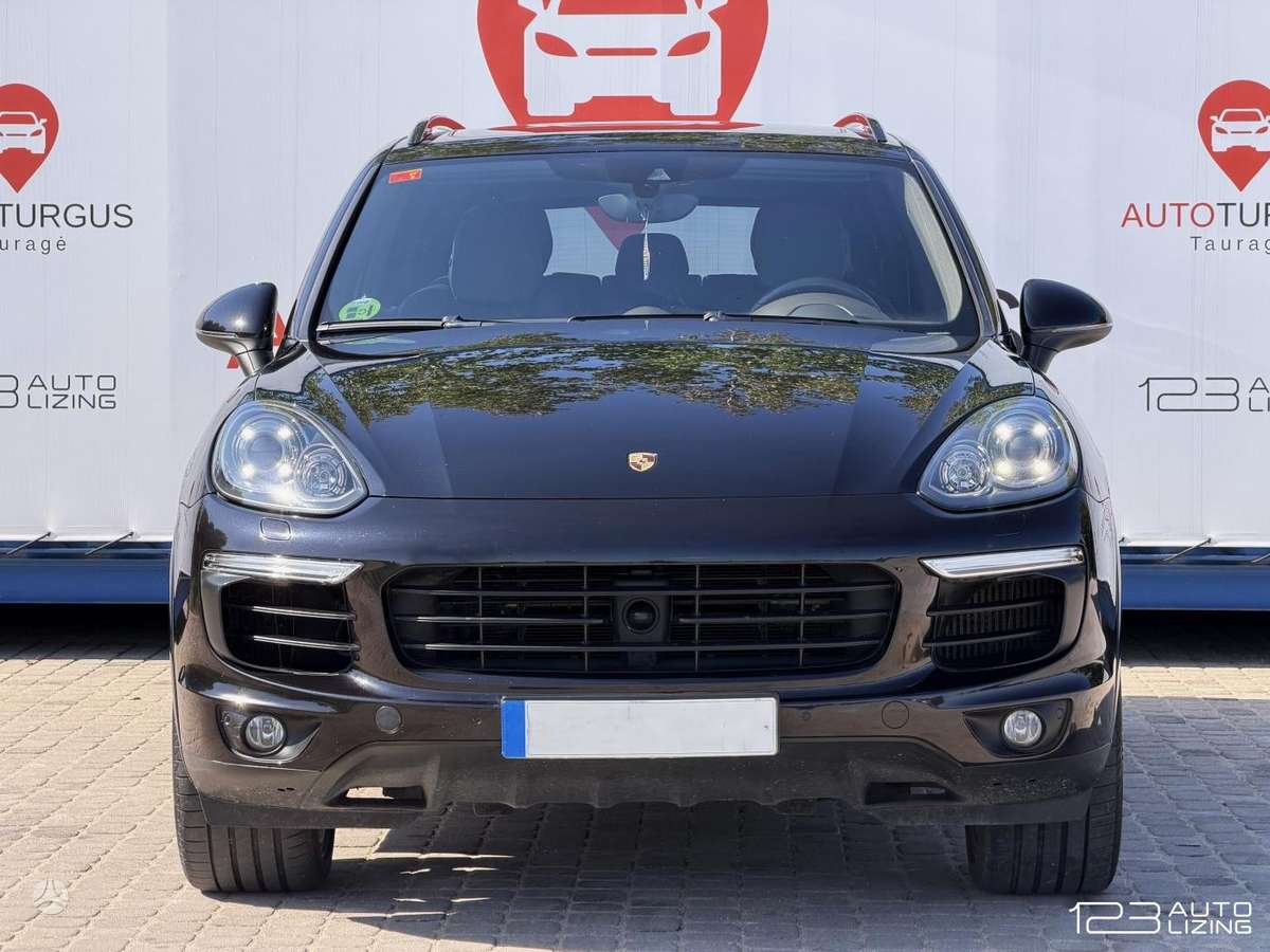 Porsche Cayenne - 4