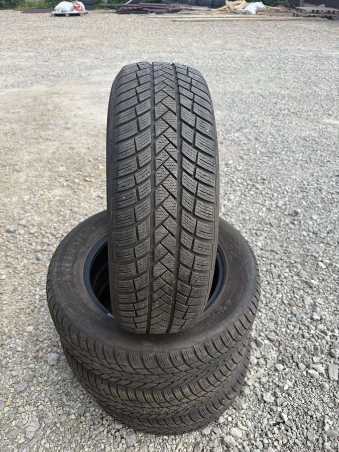 Vredestein, всесезонные 215/65 R17