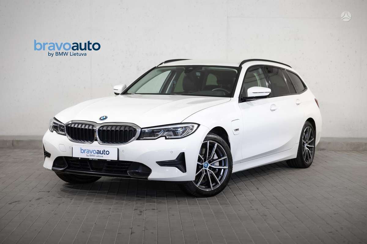BMW 330, 2.0 l., Универсал