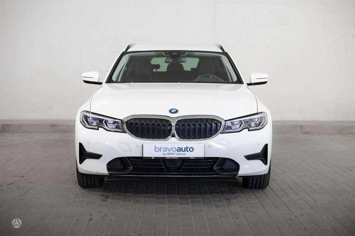 BMW 330, 2.0 l., Универсал