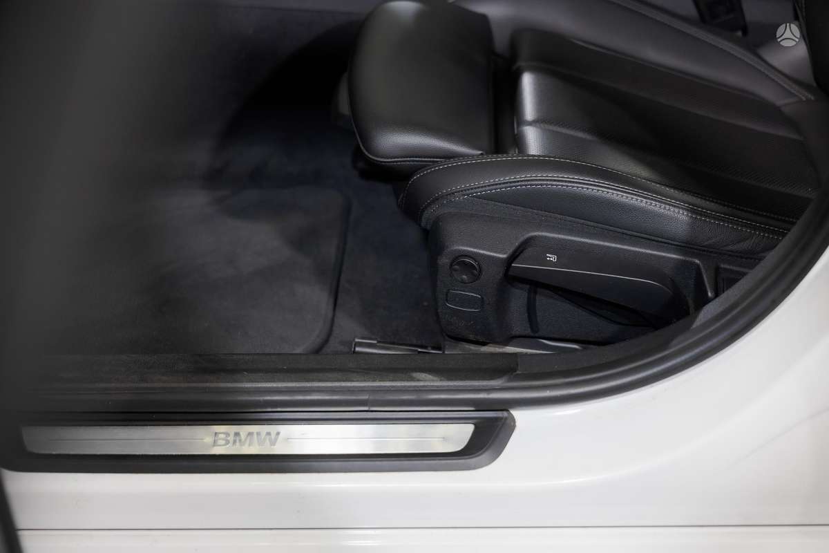 BMW 330, 2.0 l., Универсал