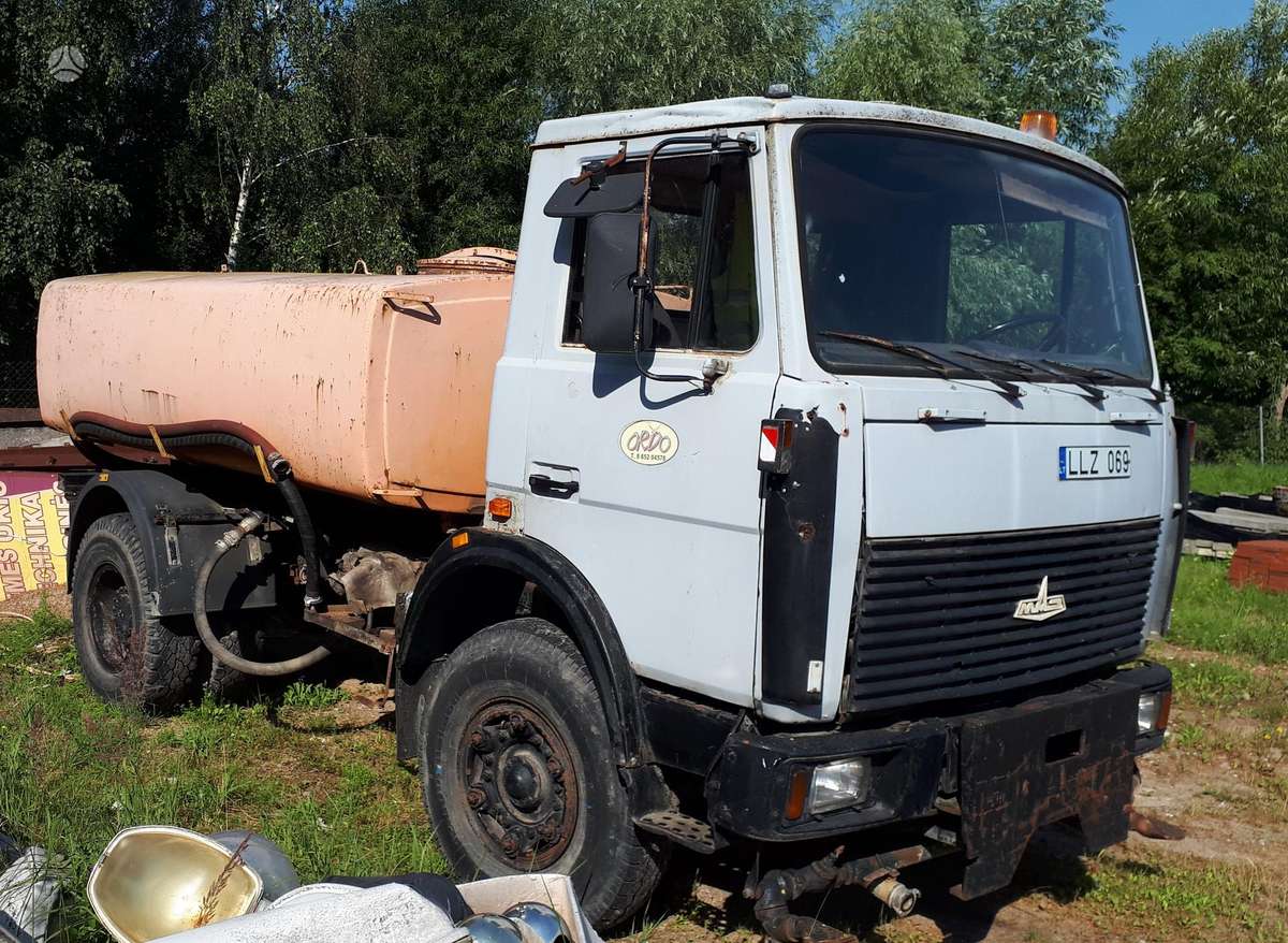 MAZ 5551, tanker trucks