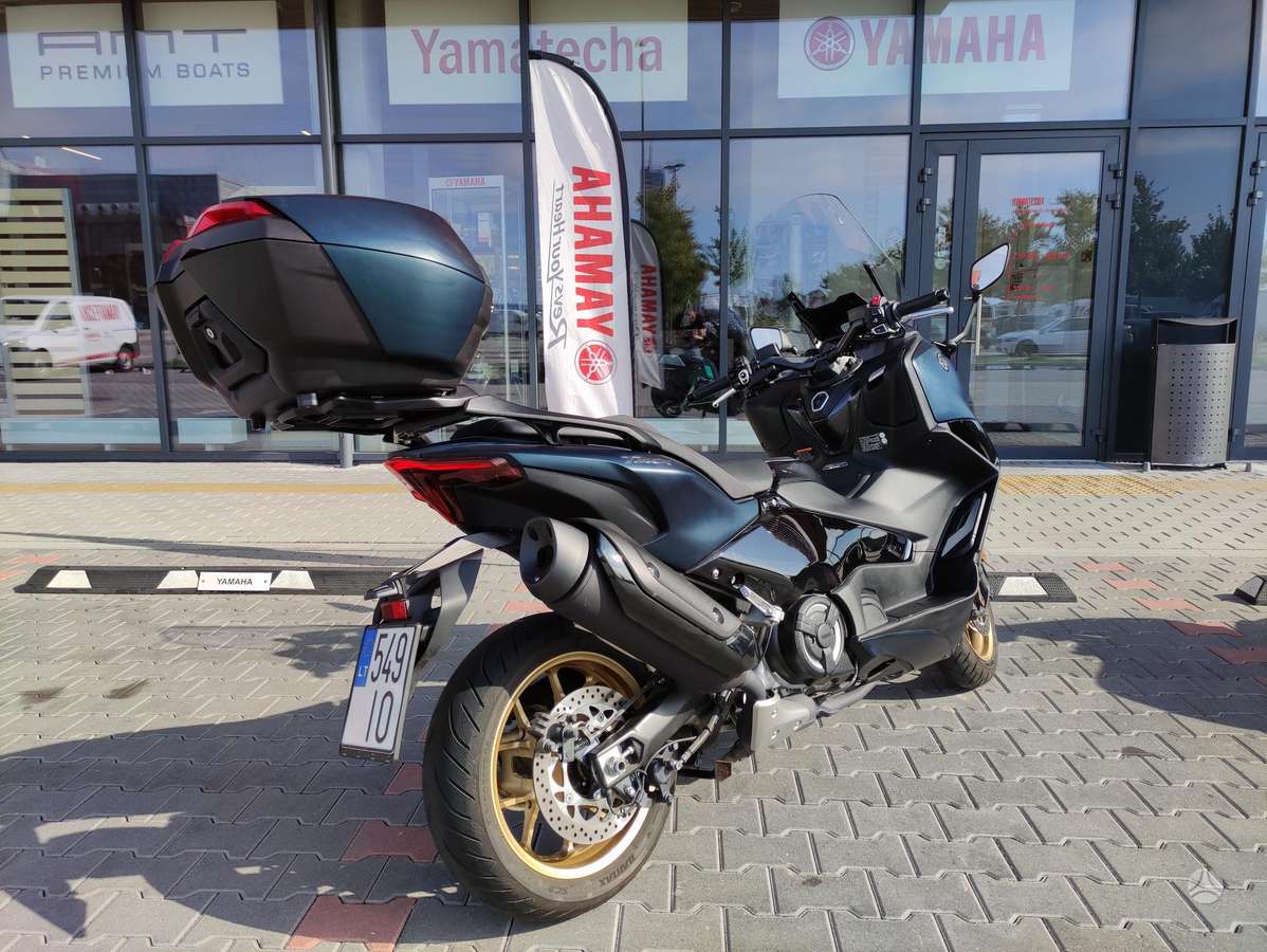 Yamaha TMAX 562cc, мотороллеры / мопеды