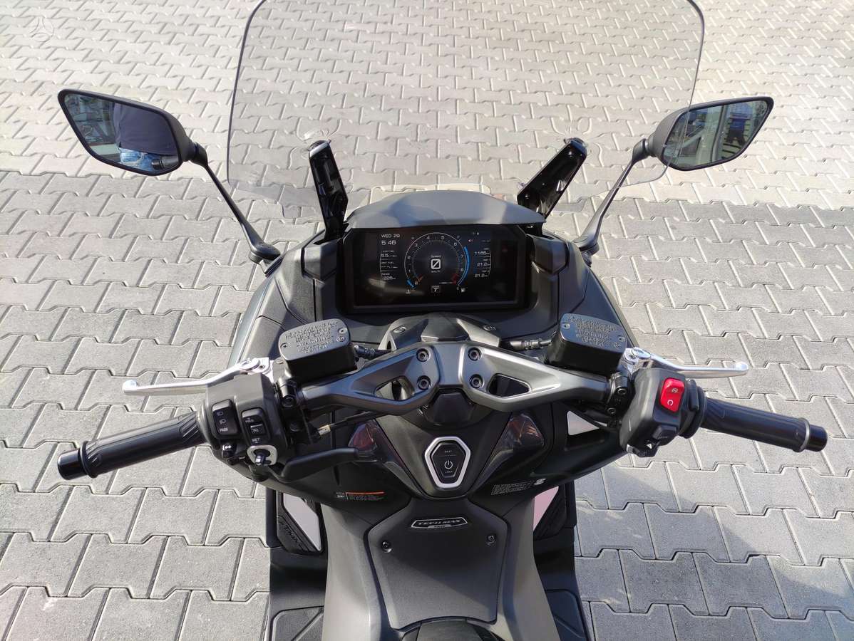 Yamaha TMAX 562cc, scooters / mopeds