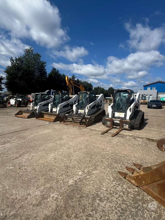 Bobcat T770, mini loaders