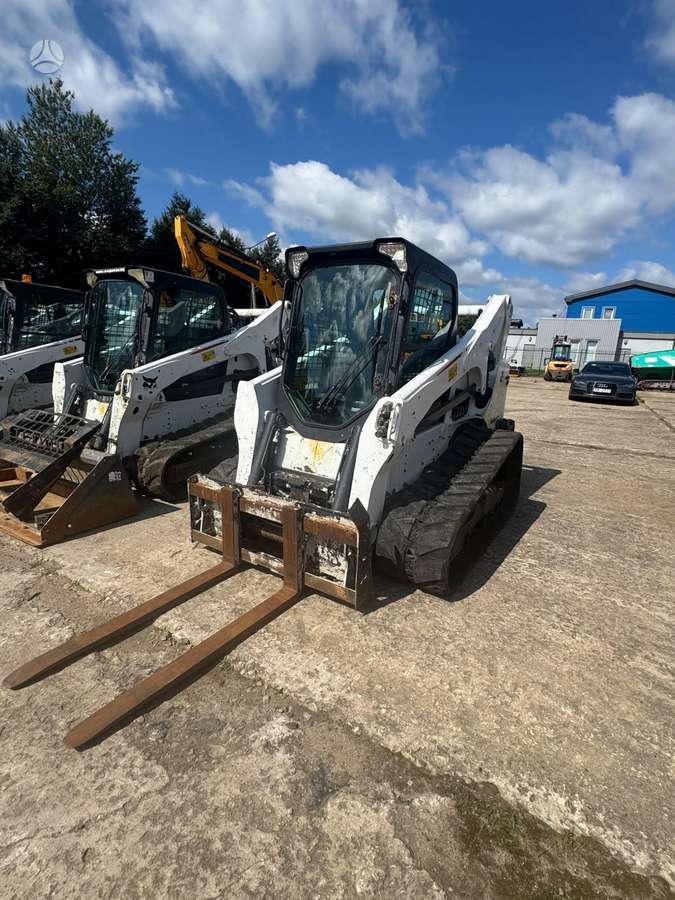 Bobcat T770, mini loaders