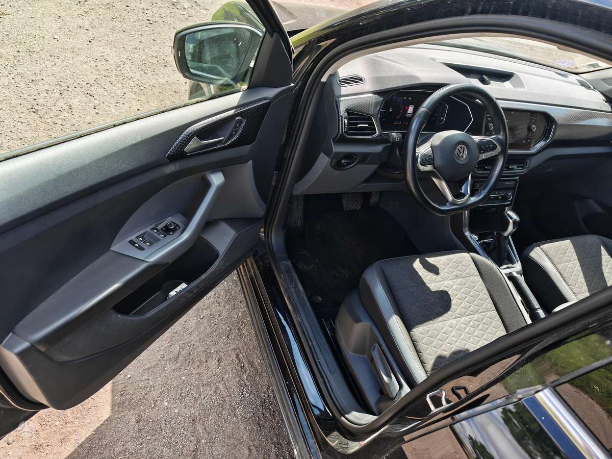 Volkswagen T-Cross - 10