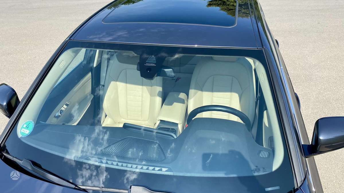 BMW 320, 2.0 l., Седан