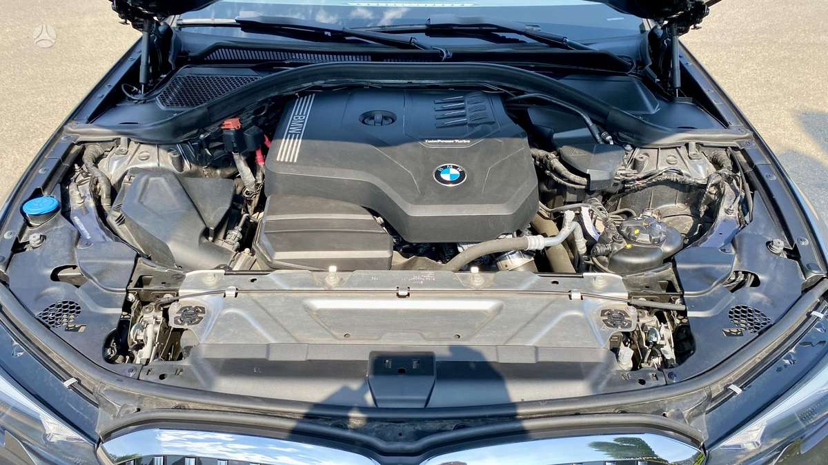 BMW 320, 2.0 l., Седан