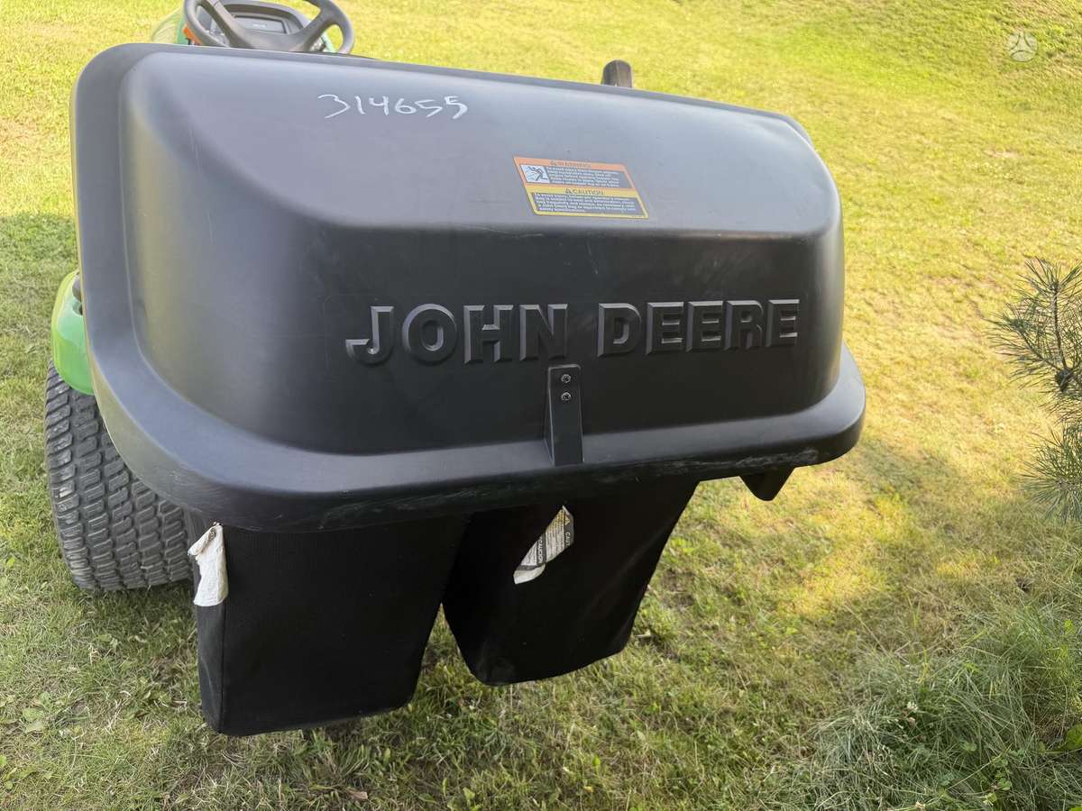 John Deere X320, garden tractors