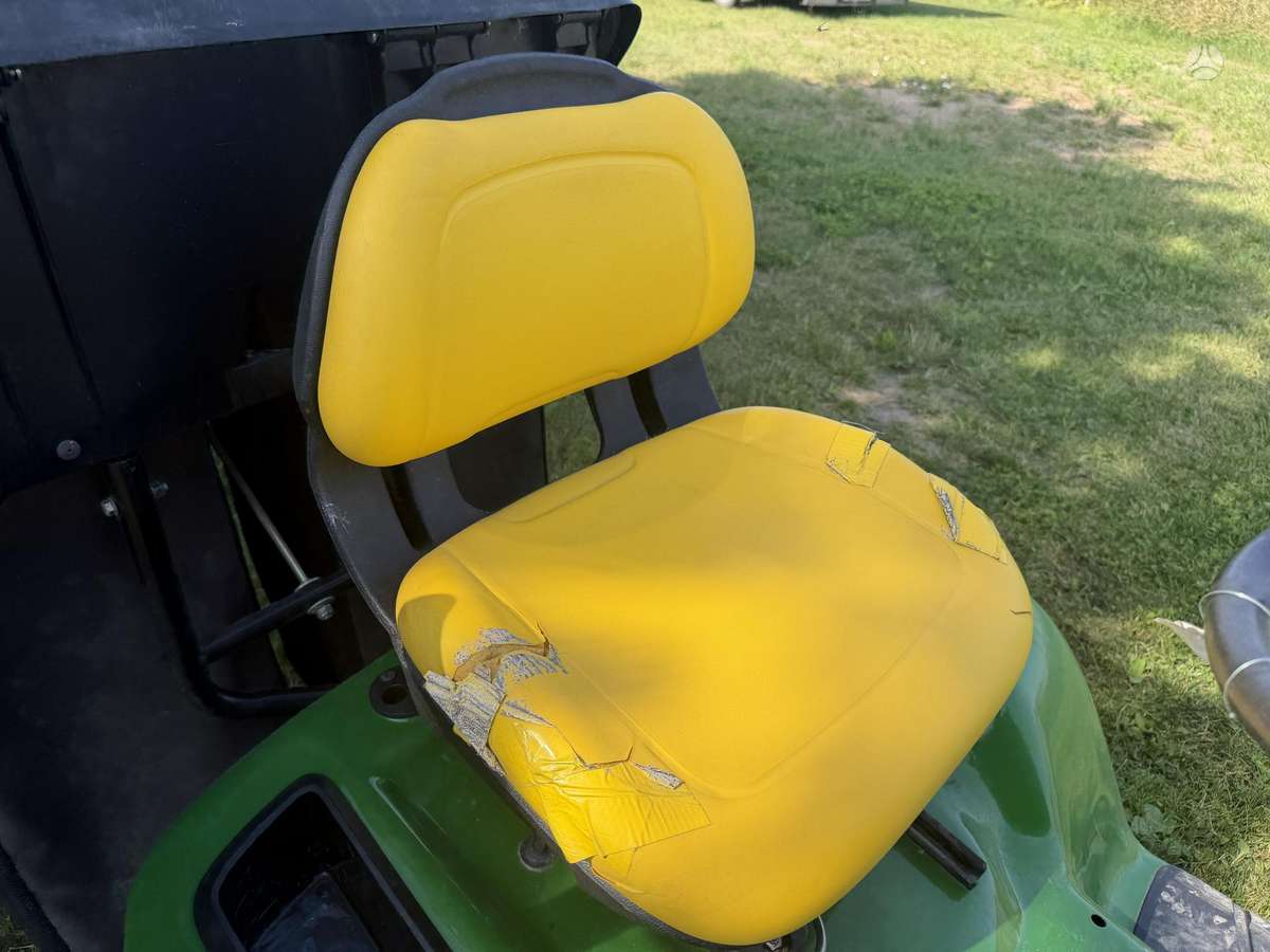 John Deere X320, садовые тракторы