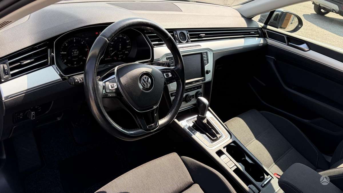 Volkswagen Passat, 2.0 l., Универсал