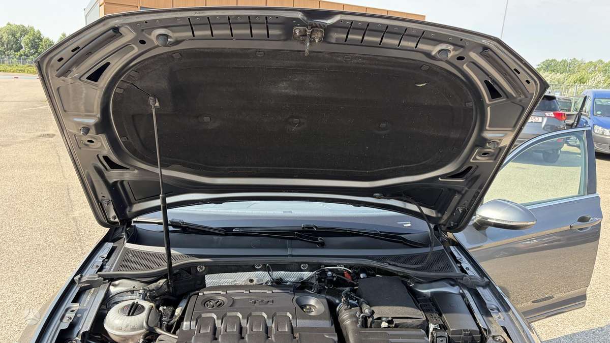 Volkswagen Passat, 2.0 l., Универсал