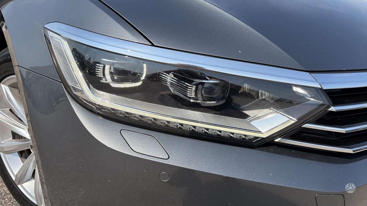 Volkswagen Passat, 2.0 l., Универсал