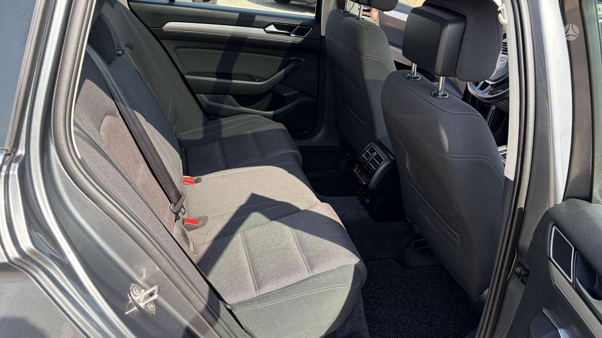 Volkswagen Passat, 2.0 l., Универсал