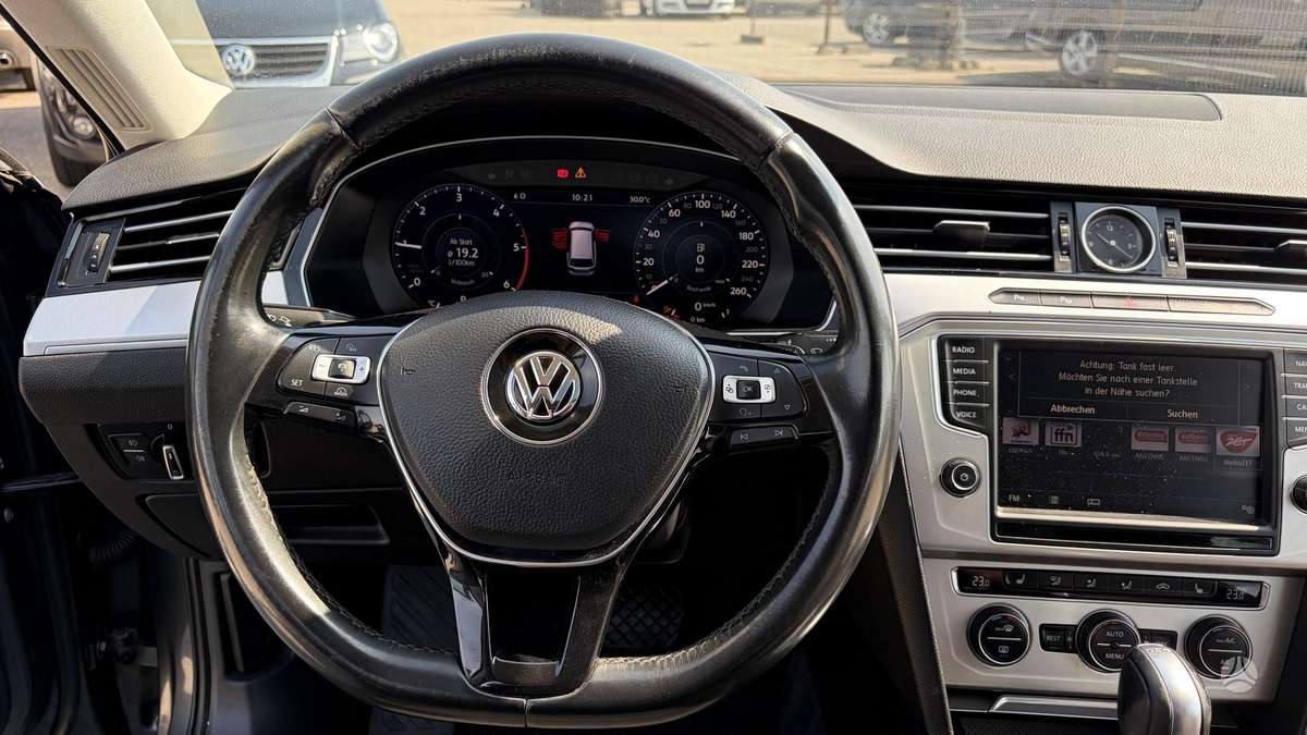 Volkswagen Passat, 2.0 l., Универсал