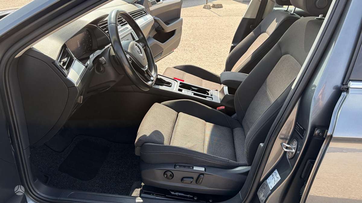 Volkswagen Passat, 2.0 l., Универсал