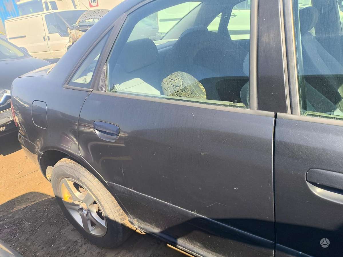 Audi A4 dalimis