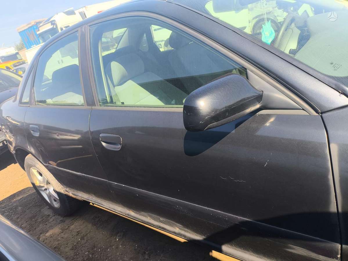 Audi A4 dalimis