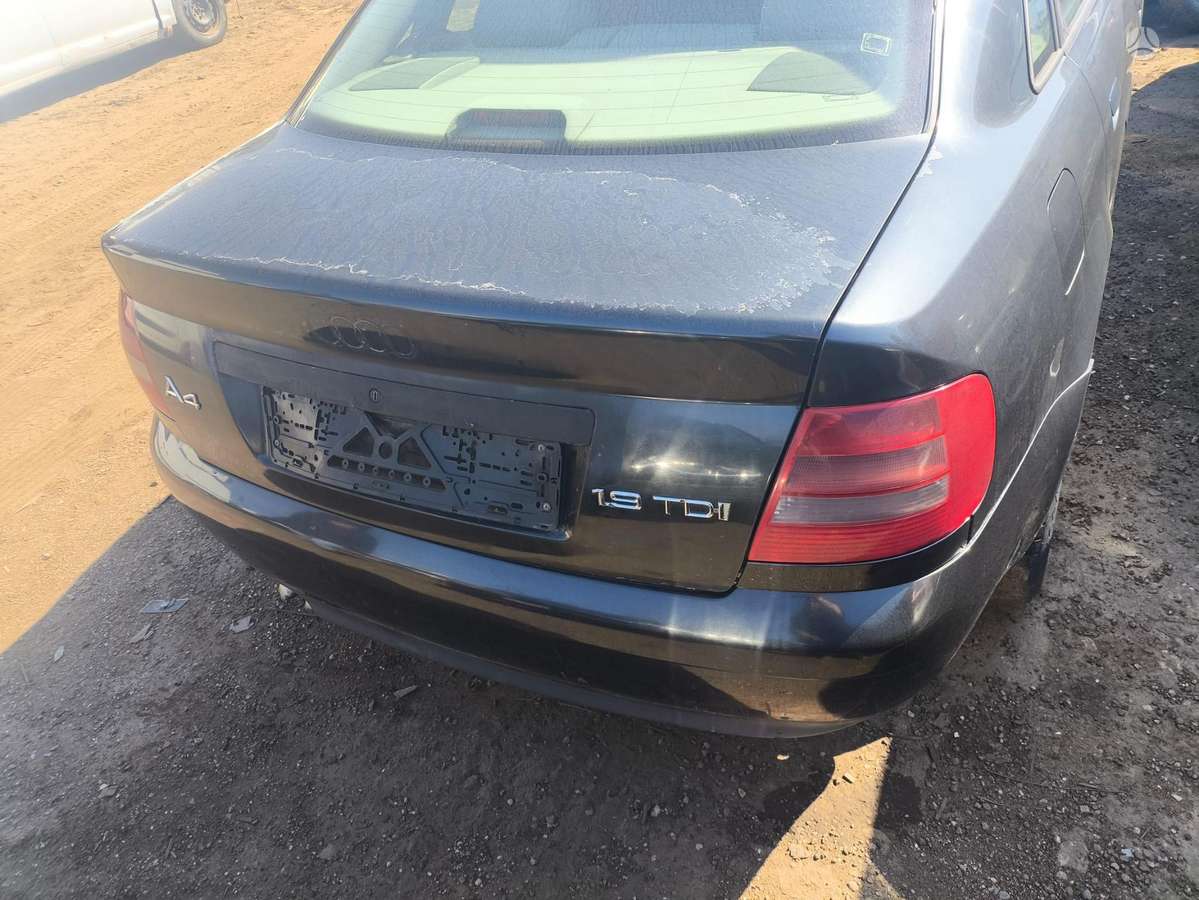 Audi A4 dalimis