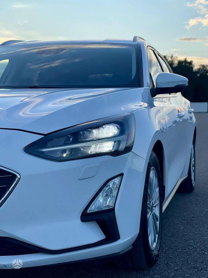 Ford Focus, 1.0 l., hatchback